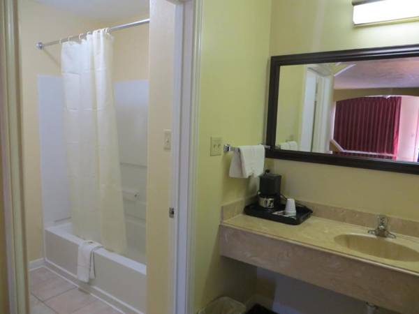 Americas Best Value Inn & Suites Hempstead