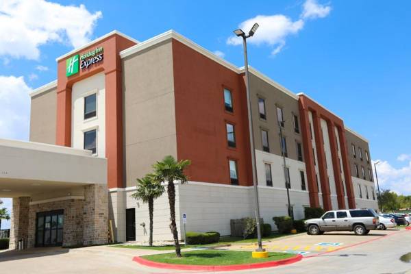 Holiday Inn Express Hillsboro I-35 an IHG Hotel