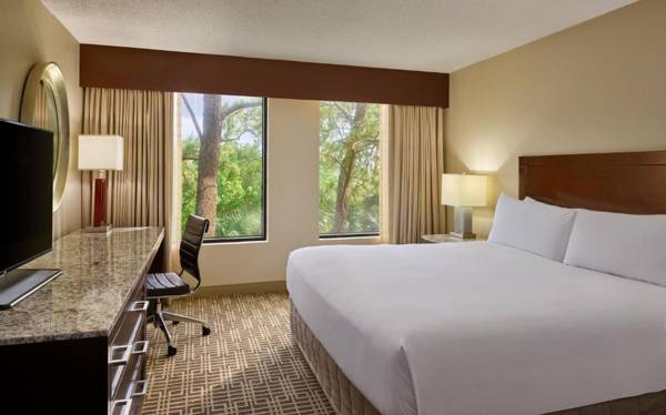 Workspace - DoubleTree by Hilton Houston Intercontinental Airport