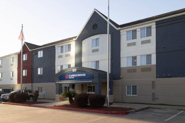 Candlewood Suites Houston Westchase - Westheimer an IHG Hotel
