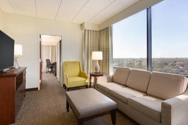 DoubleTree by Hilton Houston Medical Center Hotel & Suites