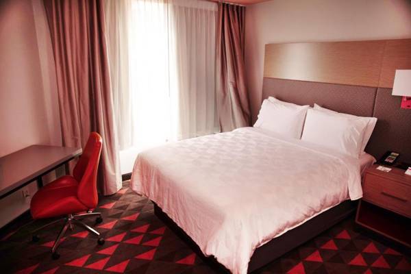 Holiday Inn Houston Hobby Airport an IHG Hotel