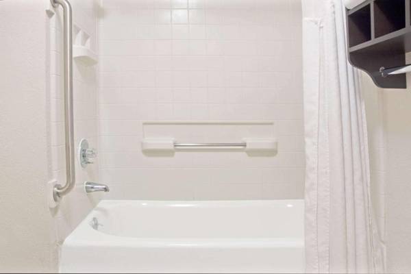 Howard Johnson Houston Heights - Downtown