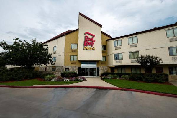 Red Roof Inn PLUS+ Houston - Energy Corridor