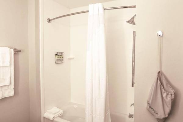 Holiday Inn Express & Suites - Houston IAH - Beltway 8 an IHG Hotel