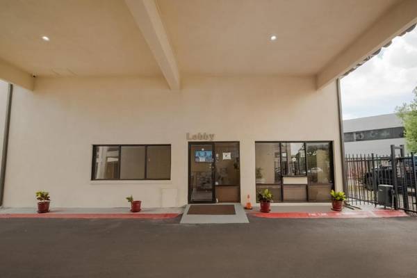 OYO Hotel Houston N Fm-1960 Champions TX