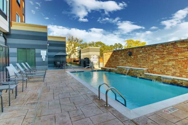 Fairfield Inn and Suites by Marriott Houston Brookhollow