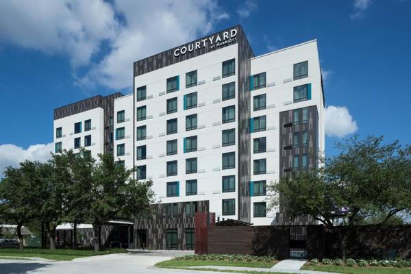 Courtyard by Marriott Houston Heights/I-10