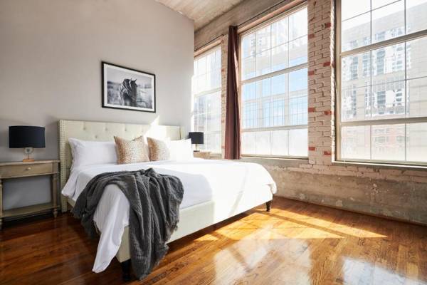 Sonder The Hogg Palace