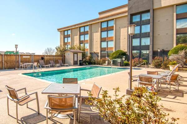 Fairfield Inn & Suites by Marriott Dallas DFW Airport South/Irving