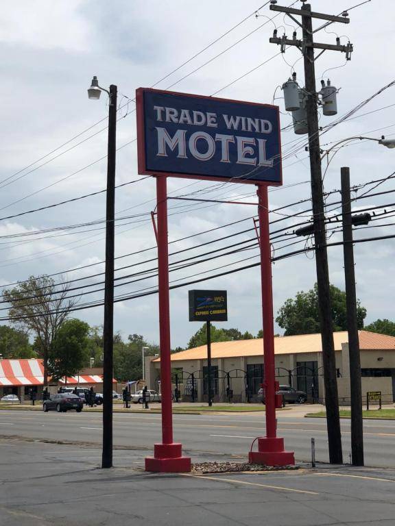 Trade Wind Motel