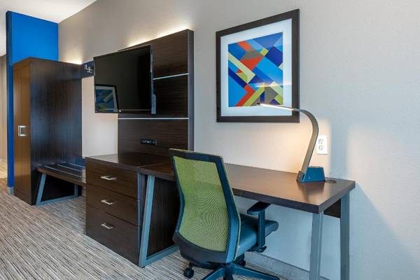 Workspace - Holiday Inn Express Hotel & Suites Kilgore North an IHG Hotel