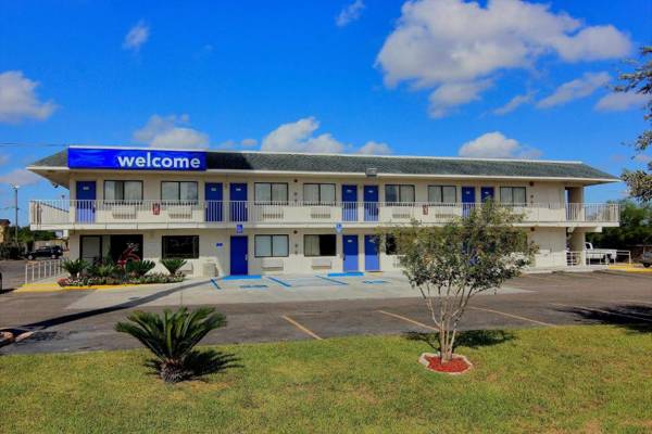 Motel 6-Kingsville TX