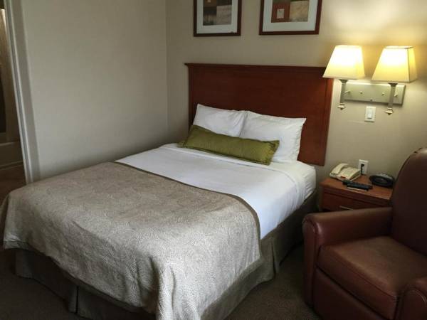 Candlewood Suites La Porte an IHG Hotel