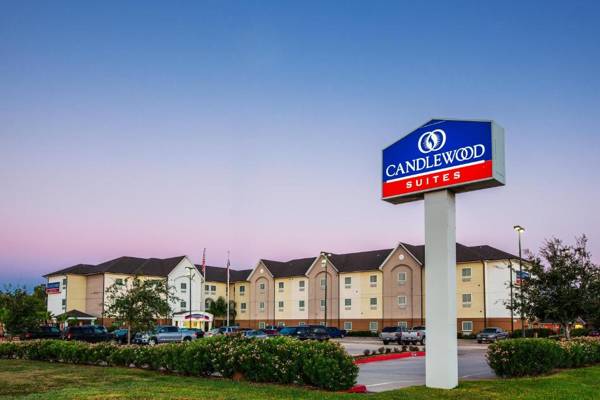 Candlewood Suites Lake Jackson an IHG Hotel