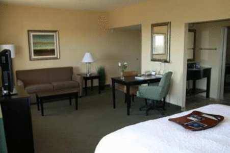 Hampton Inn and Suites Austin - Lakeway