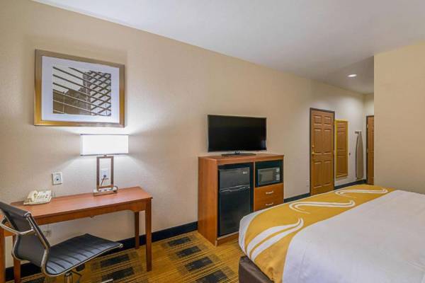 Workspace - Quality Inn & Suites