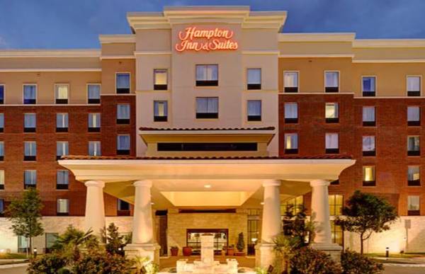 Hampton Inn and Suites Dallas/Lewisville-Vista Ridge Mall