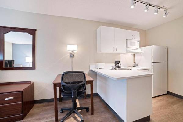 Workspace - Extended Stay America Suites - Dallas - Lewisville