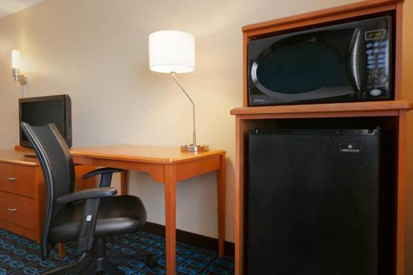 Workspace - Fairfield Inn & Suites Longview