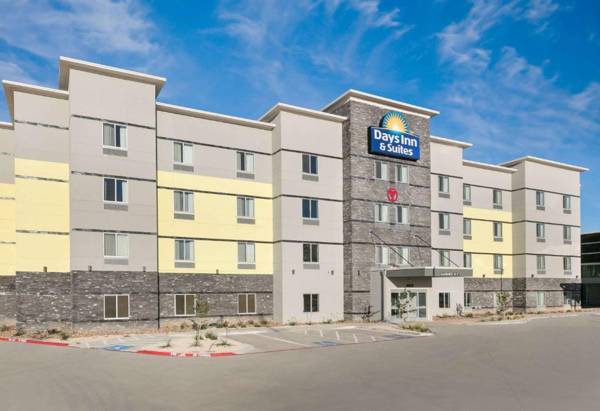 Days Inn & Suites by Wyndham Lubbock Medical Center