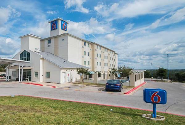 Motel 6-Marble Falls TX