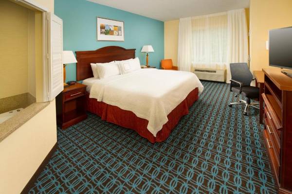 Workspace - Fairfield Inn & Suites by Marriott Marshall