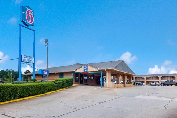 Motel 6-Marshall TX