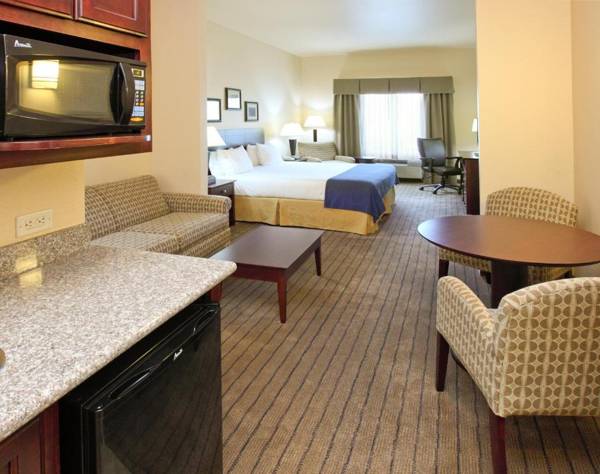 Holiday Inn Express Hotel & Suites Marshall an IHG Hotel