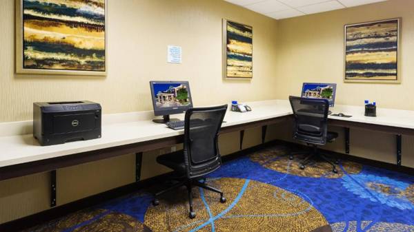 Workspace - Holiday Inn Express & Suites Midland Loop 250 an IHG Hotel