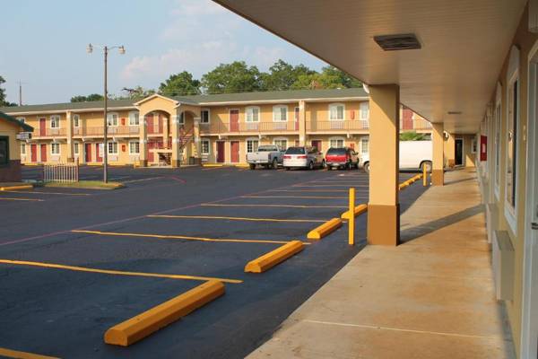 Continental Inn and Suites