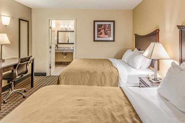 Workspace - Quality Inn Ozona I-10