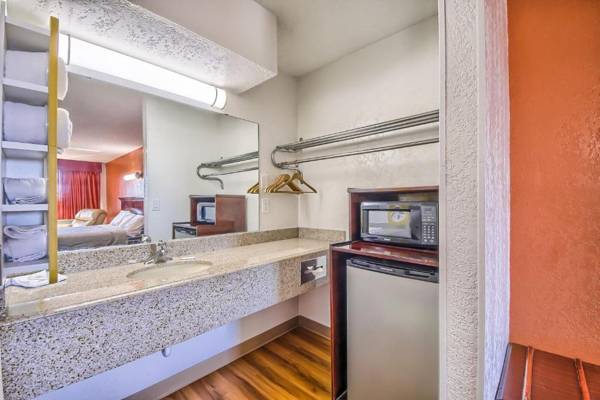 Hillcrest Inn & Suites Ozona