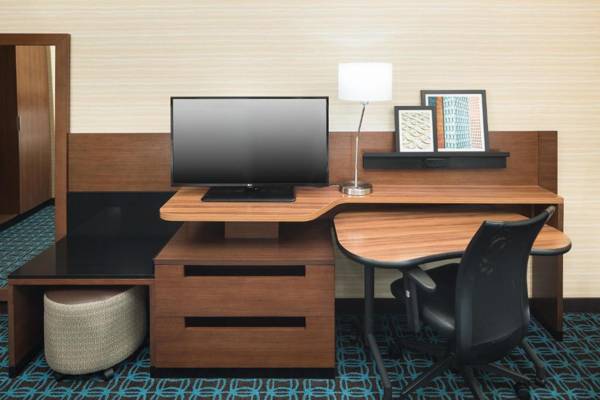 Workspace - Fairfield Inn & Suites by Marriott Houston Pasadena