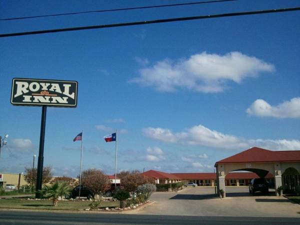 Royal Inn Pearsall