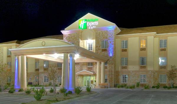 Holiday Inn Express & Suites Pecos an IHG Hotel