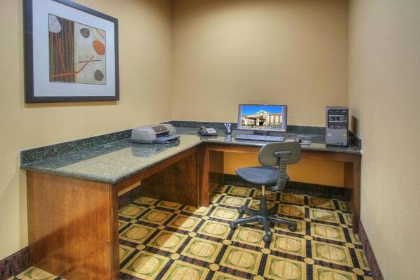 Holiday Inn Express & Suites Pecos an IHG Hotel