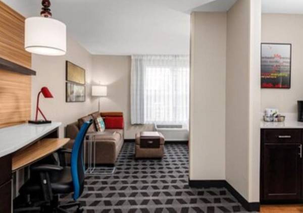 Workspace - TownePlace Suites by Marriott Dallas Plano/Legacy