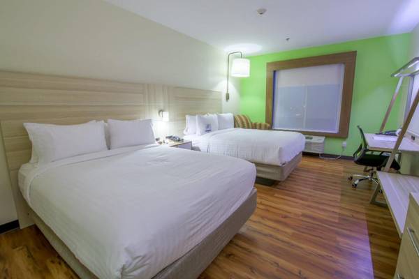 Holiday Inn Express & Suites Raymondville an IHG Hotel