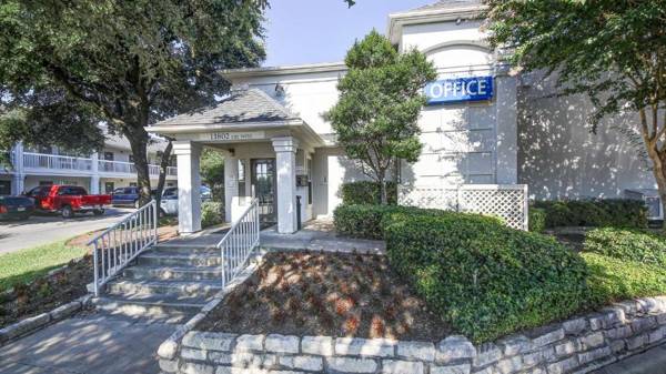 Studio 6-San Antonio TX - Six Flags