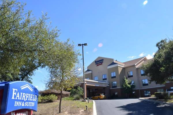 Fairfield Inn & Suites by Marriott San Antonio SeaWorld / Westover Hills