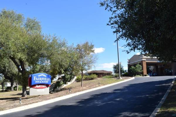 Fairfield Inn & Suites by Marriott San Antonio SeaWorld / Westover Hills