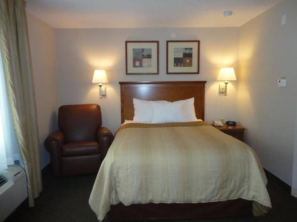 Candlewood Suites San Antonio NW Near SeaWorld an IHG Hotel