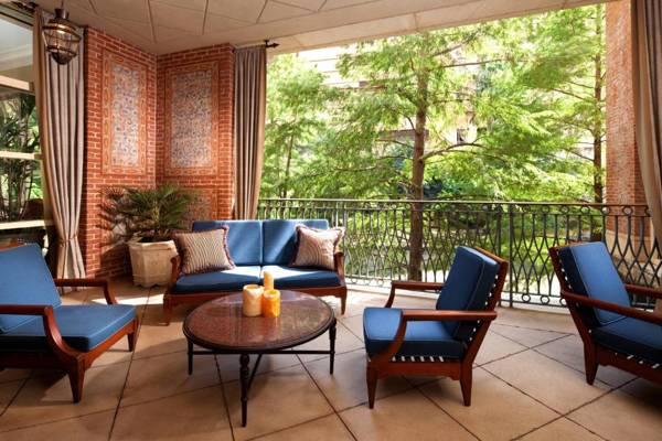 The Westin Riverwalk San Antonio