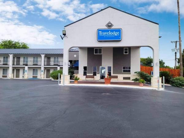 Travelodge by Wyndham San Antonio Lackland A F B