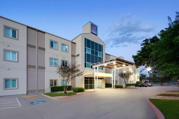 Motel 6-San Antonio TX - Airport