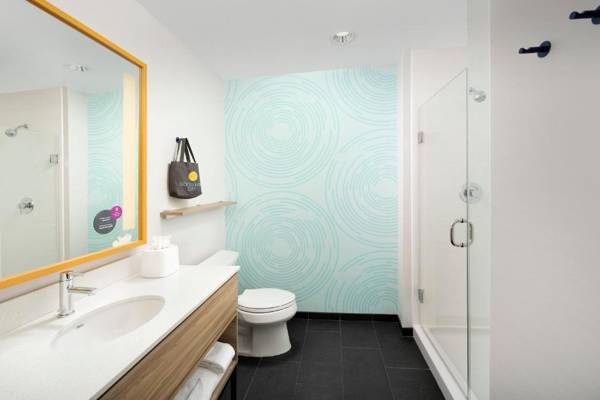 Tru By Hilton San Antonio Downtown Riverwalk