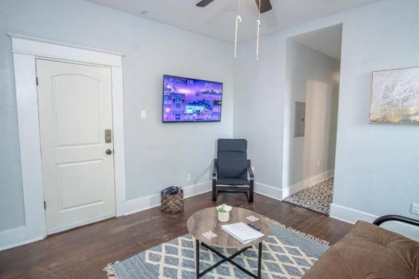 Las Carolinas #4 Cozy 1BR1BA Sleeps 5