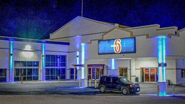 Motel 6-Snyder TX