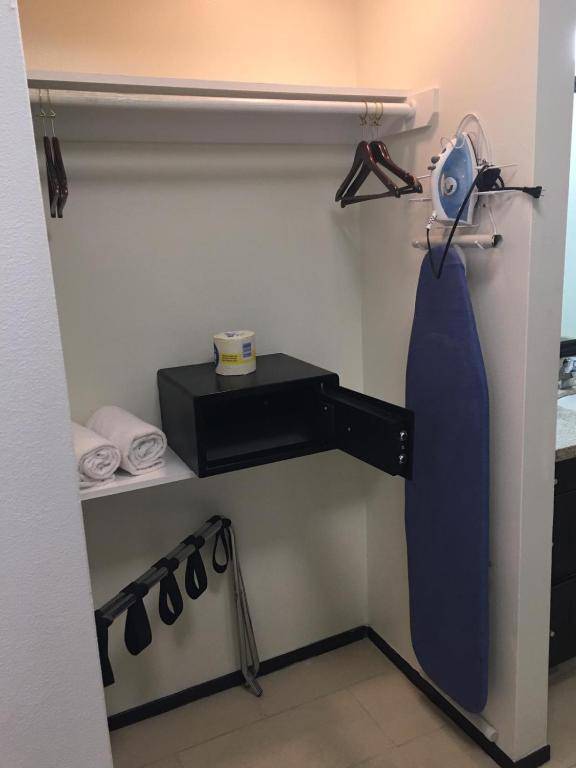 Peninsula Island Resort & Spa